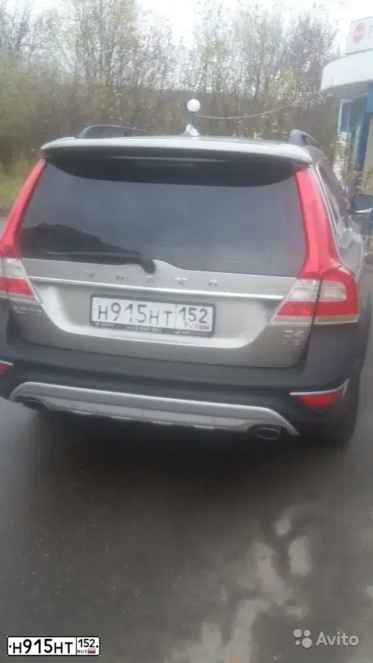 Фото автомобиля VOLVO XC70, 2014 — госномер О100УХ152. Цвет: БЕЖЕВЫЙ
