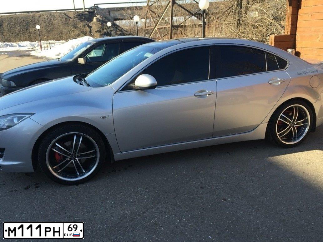 Фото автомобиля HONDA CIVIC, 2008 — госномер В190ТС164. Цвет: ЧЕРНЫЙ