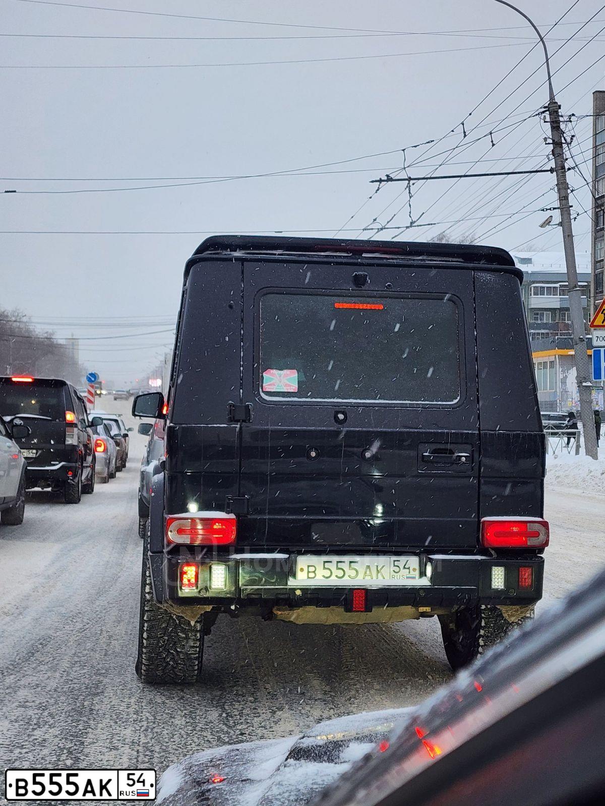 Фото автомобиля PEUGEOT BOXER, 2013 — госномер Н652РС154. Цвет: Белый