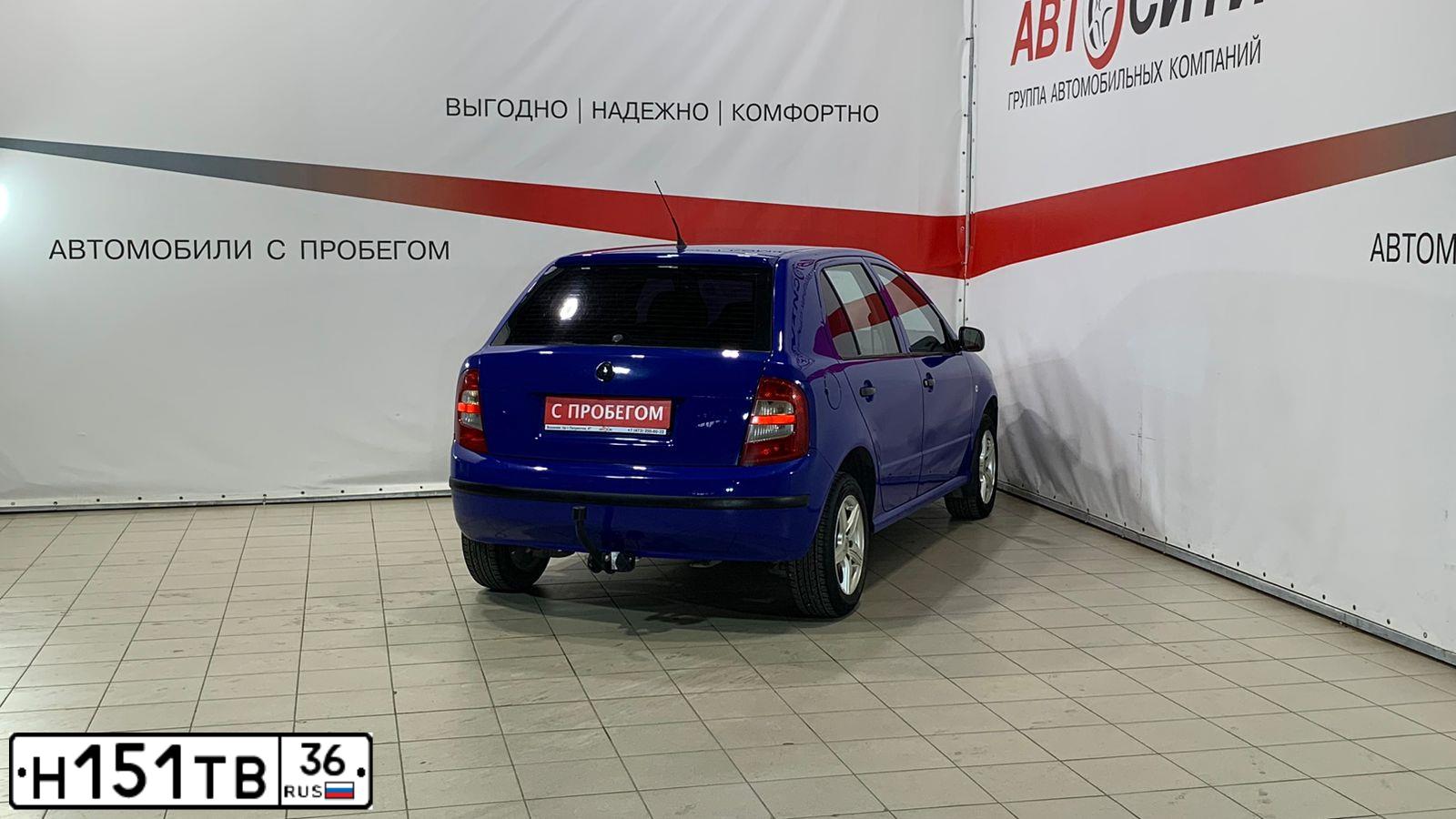 Фото автомобиля SKODA FABIA, 2002 — госномер Н151ТВ36. Цвет: синий