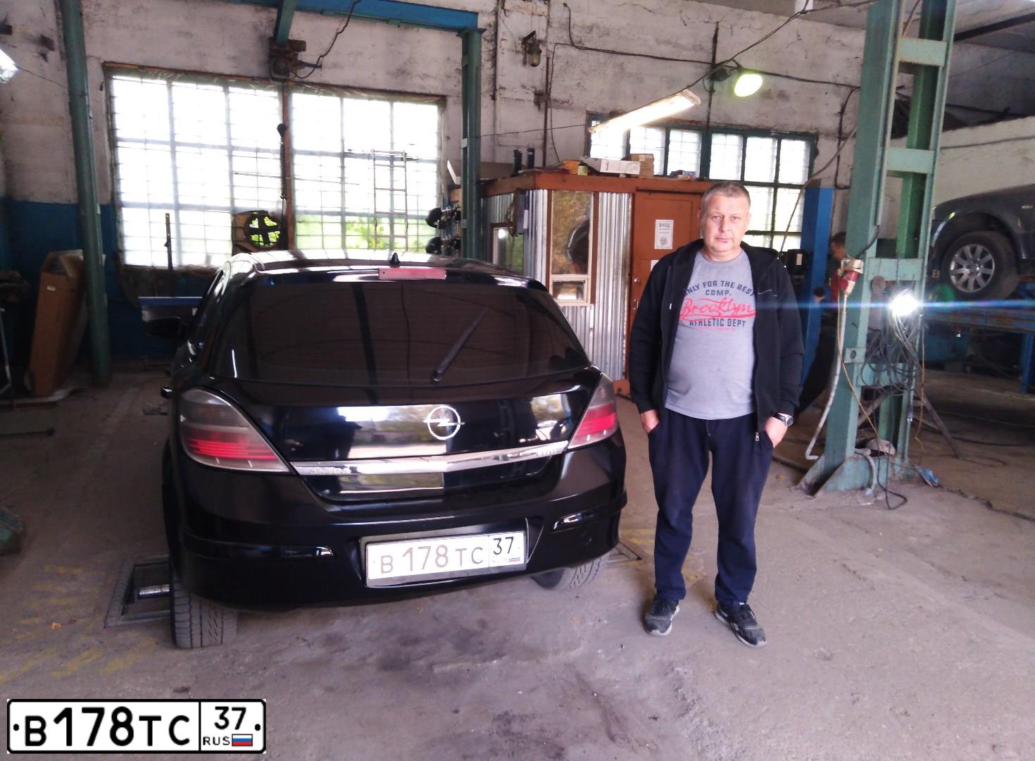Фото автомобиля OPEL ASTRA, 2008 — госномер Н600АА37. Цвет: ЧЕРНЫЙ