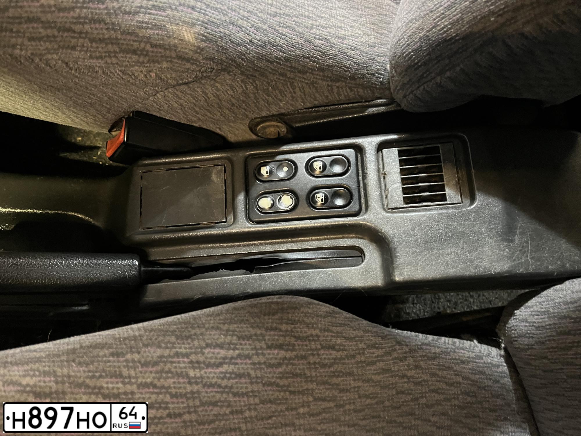 Фото автомобиля LADA 2110, 2004 — госномер Н897НО64. Цвет: ТЕМНО ЗЕЛЕНЫЙ