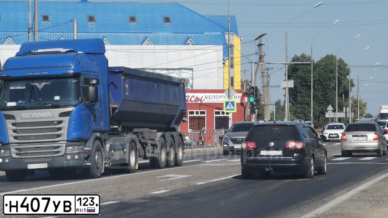 Фото автомобиля HYUNDAI GRAND STAREX, 2012 — госномер С363МО05