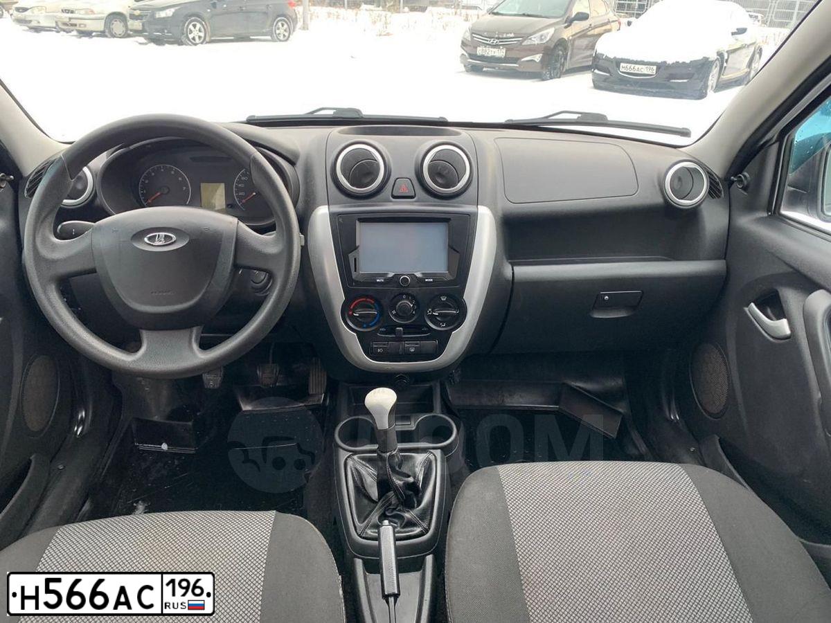 Фото автомобиля KIA SPORTAGE, 2016 — госномер Н566АС196. Цвет: Коричневый