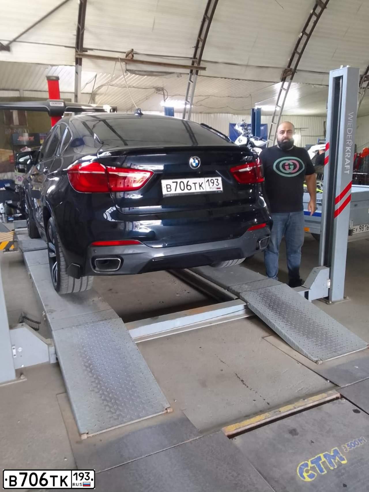 Фото автомобиля BMW X6, 2016 — госномер Х861ВА181. Цвет: ЧЕРНЫЙ