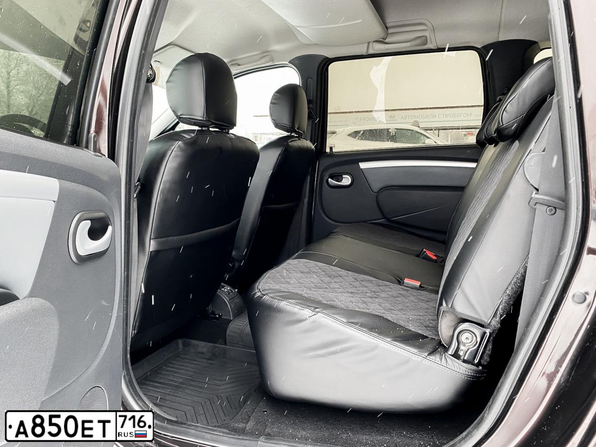 Фото автомобиля LADA LARGUS, 2017 — госномер М124РН21. Цвет: ТЕМНО КОРИЧНЕВЫЙ