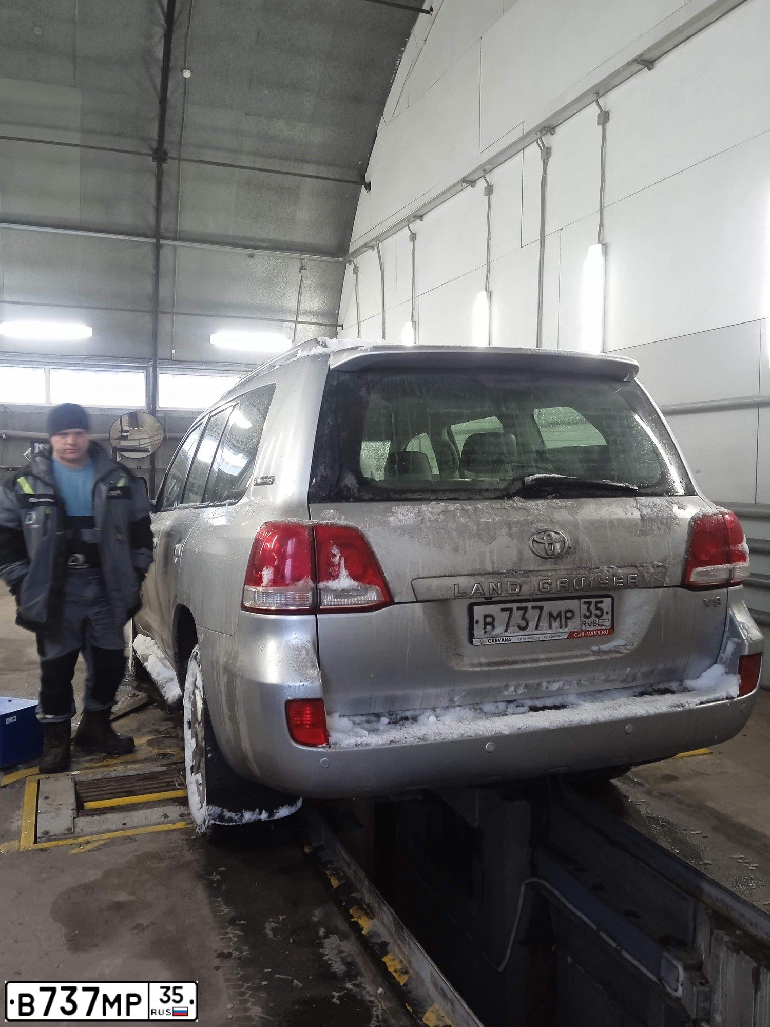 Фото автомобиля LEXUS S RX, 2011 — госномер Х880ХТ799. Цвет: ЧЕРНЫЙ