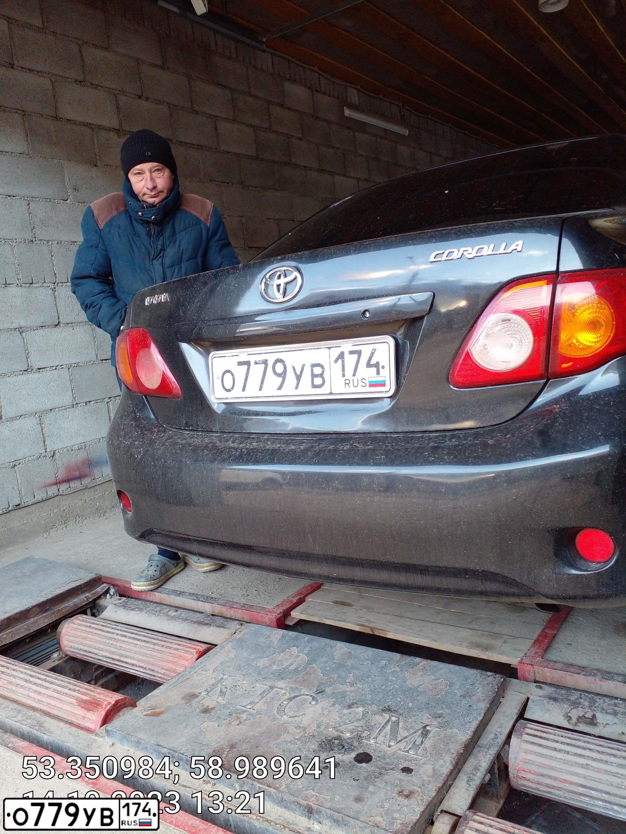 Фото автомобиля TOYOTA COROLLA, 2007 — госномер С088КХ774. Цвет: ЧЕРНЫЙ