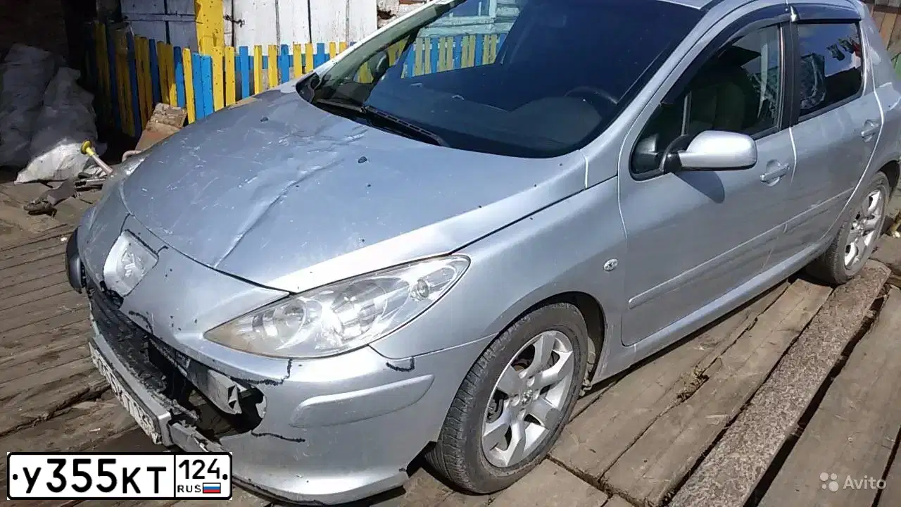 Фото автомобиля PEUGEOT 307, 2006 — госномер У355КТ124. Цвет: серебристый