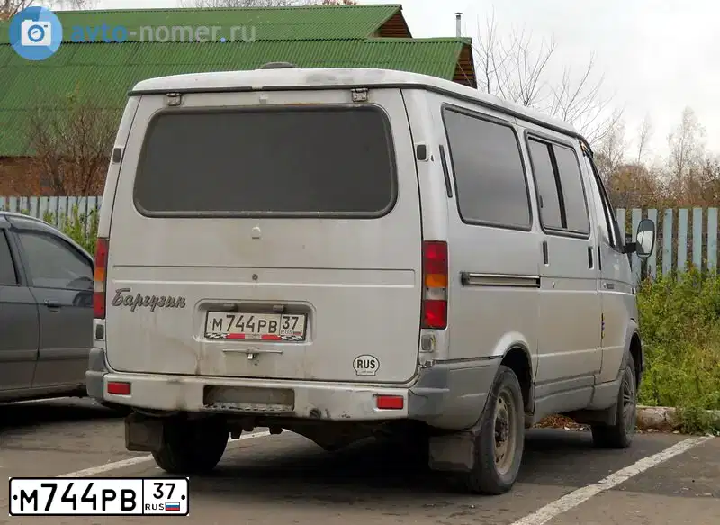 Фото автомобиля GAZ 2217 SOBOL, 2003 — госномер О163СМ44. Цвет: СЕРЫЙ