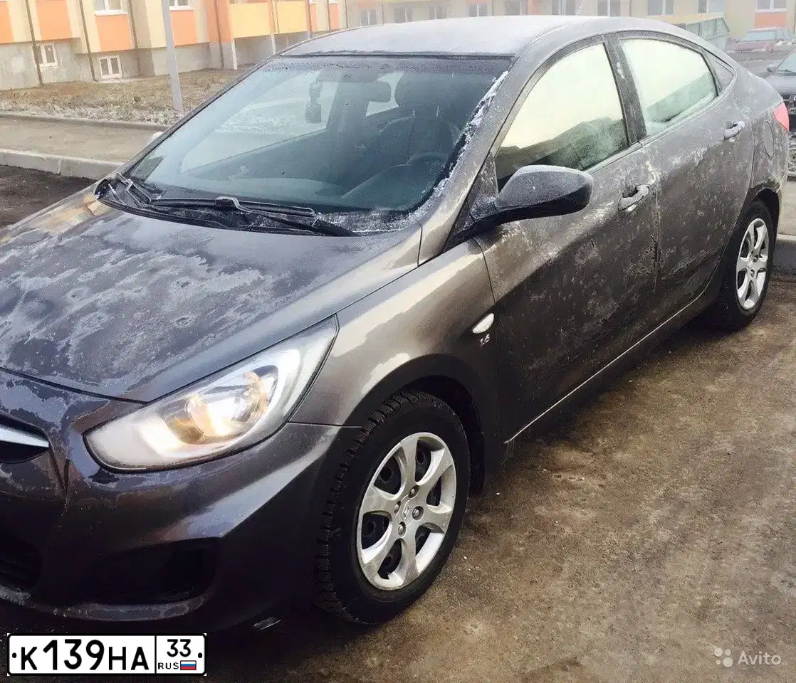Фото автомобиля HYUNDAI SOLARIS, 2012 — госномер У466СТ750. Цвет: ЧЕРНО-СЕРЫЙ