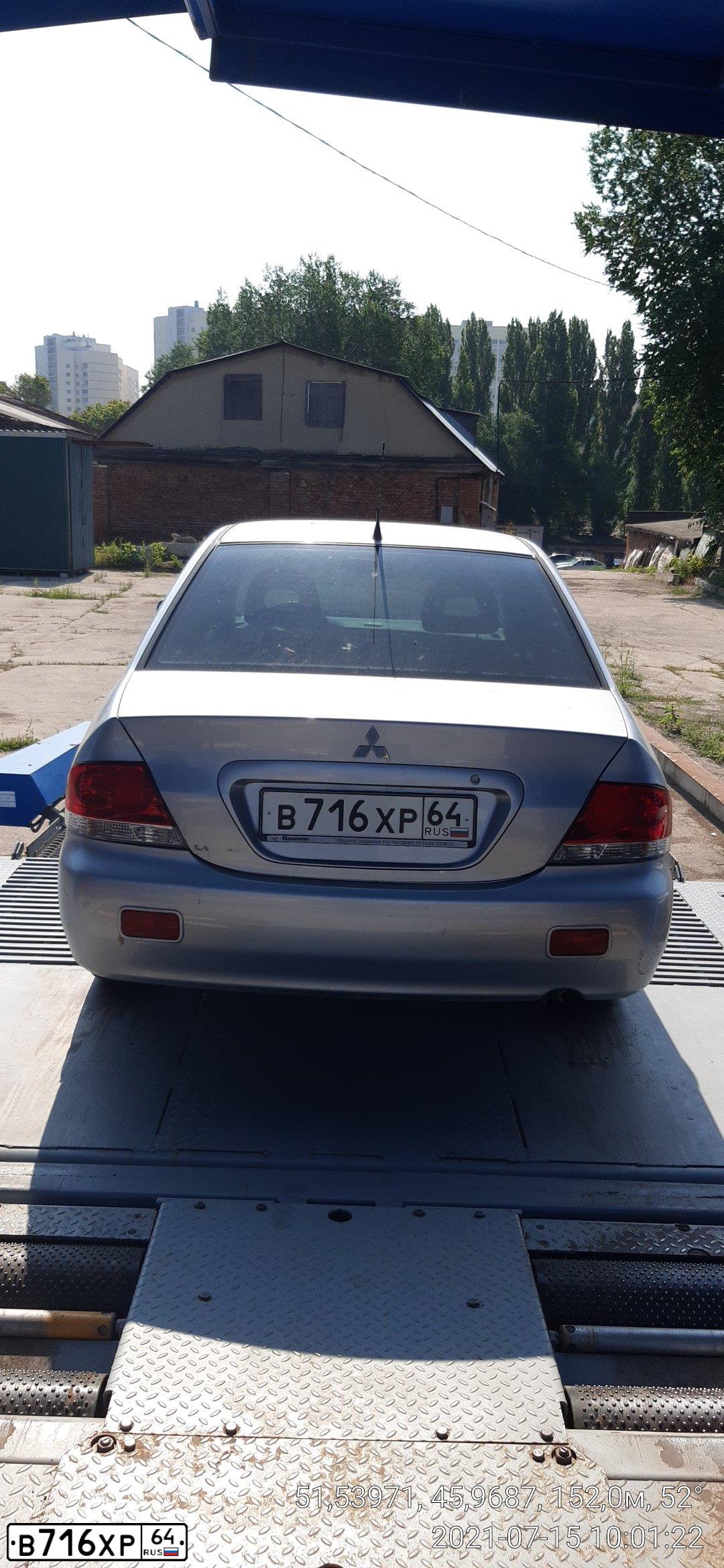 Фото автомобиля MITSUBISHI LANCER, 2005 — госномер В716ХР64. Цвет: СЕРЫЙ