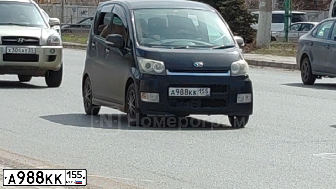 Фото автомобиля DAIHATSU MOVE DAIHATSU MOVE, 2007 — госномер А988КК155. Цвет: Черный