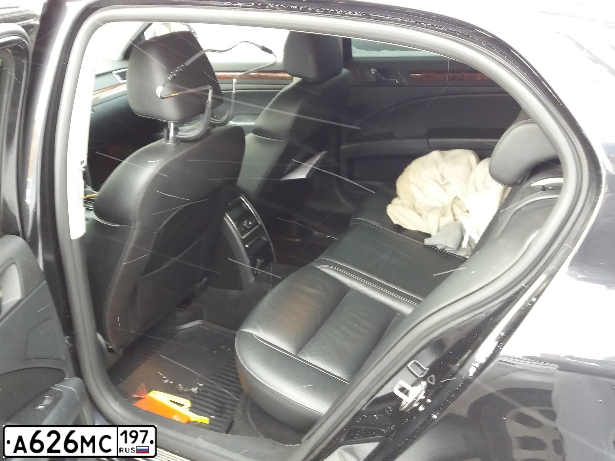 Фото автомобиля SKODA SUPERB, 2011 — госномер Т012ТР790. Цвет: ЧЕРНЫЙ