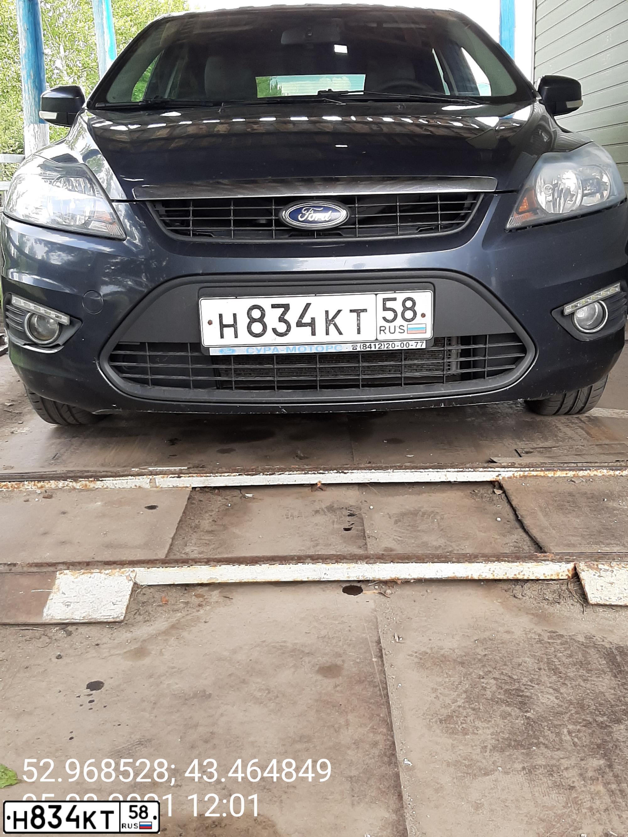 Фото автомобиля FORD FOCUS, 2009 — госномер С326АС180. Цвет: ТЕМНО-СЕРЫЙ