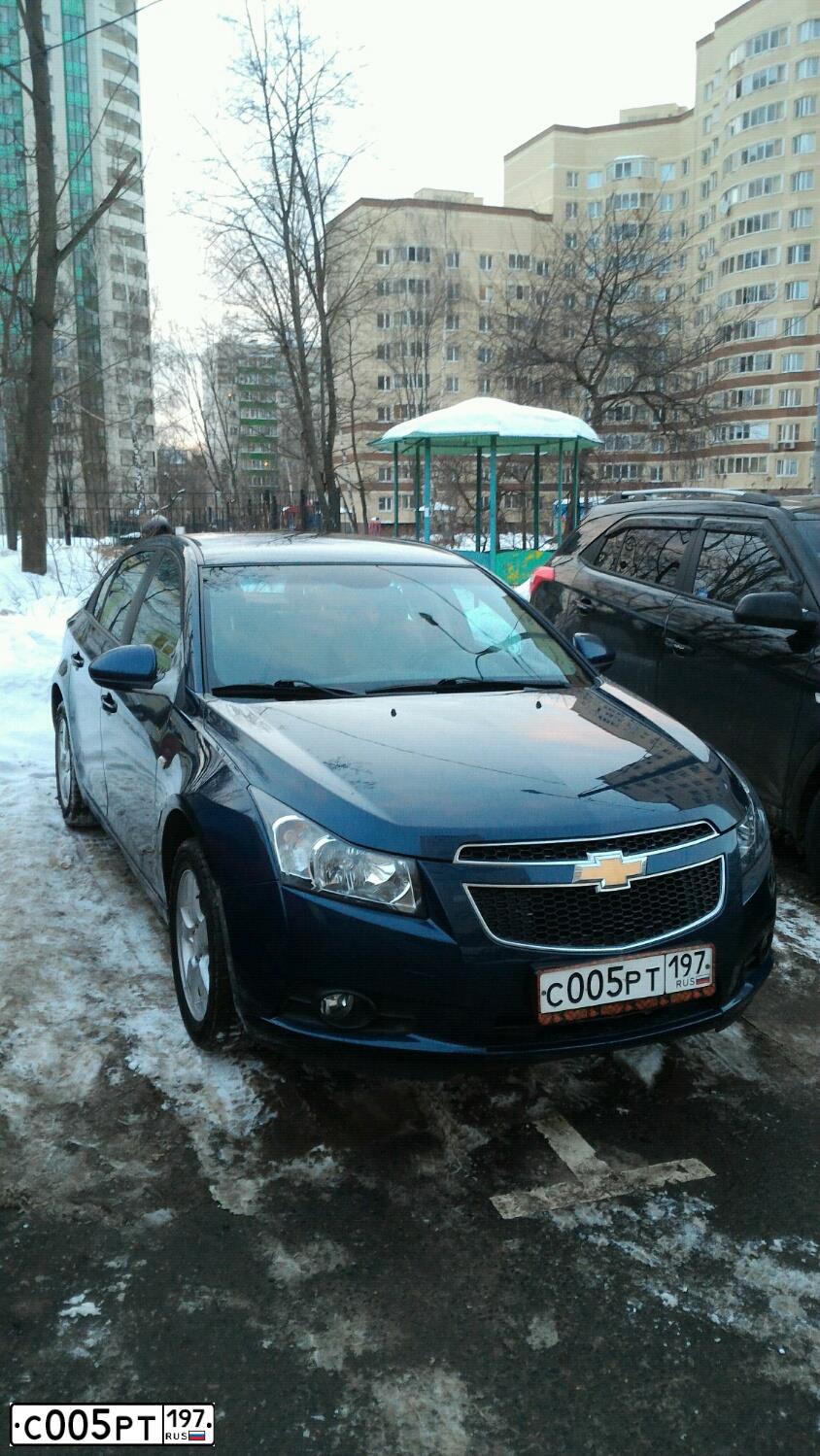Фото автомобиля KIA RIO, 2018 — госномер Н949НМ797. Цвет: Красный