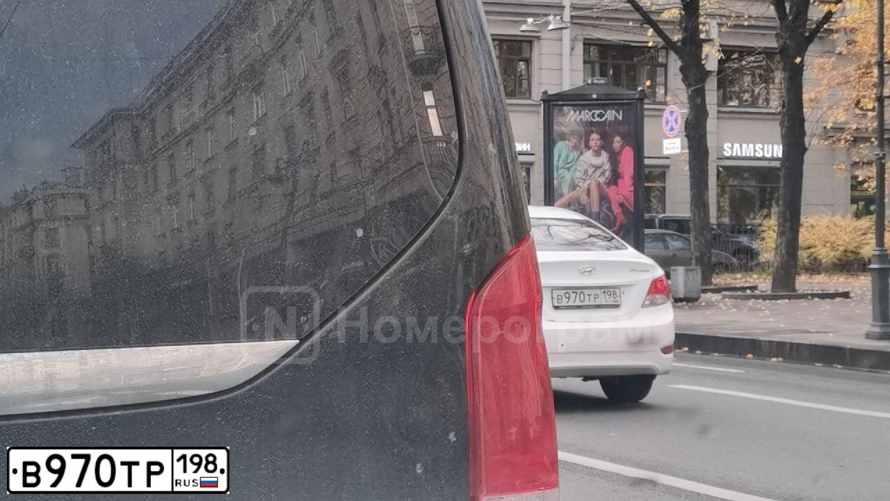 Фото автомобиля HYUNDAI SOLARIS, 2013 — госномер О675РР178. Цвет: Белый