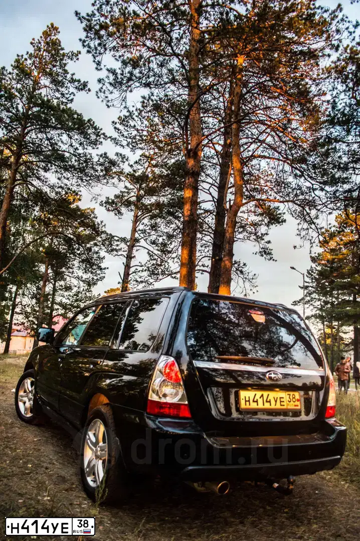 Фото автомобиля TOYOTA LANDCRUISER 200, 2011 — госномер М253ММ190. Цвет: Белый