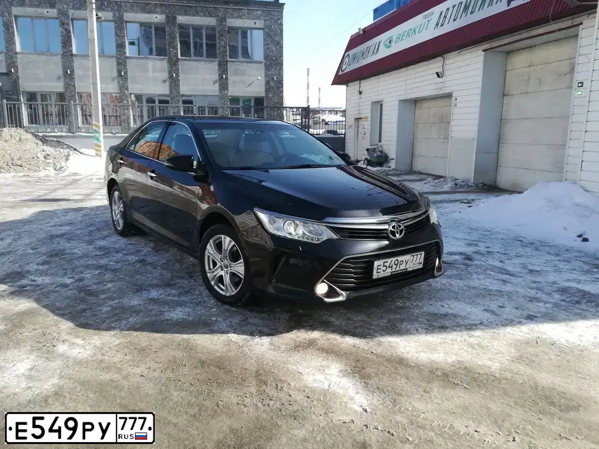 Фото автомобиля TOYOTA CAMRY, 2016 — госномер А860АА04. Цвет: ЧЕРНЫЙ МЕТАЛЛИК