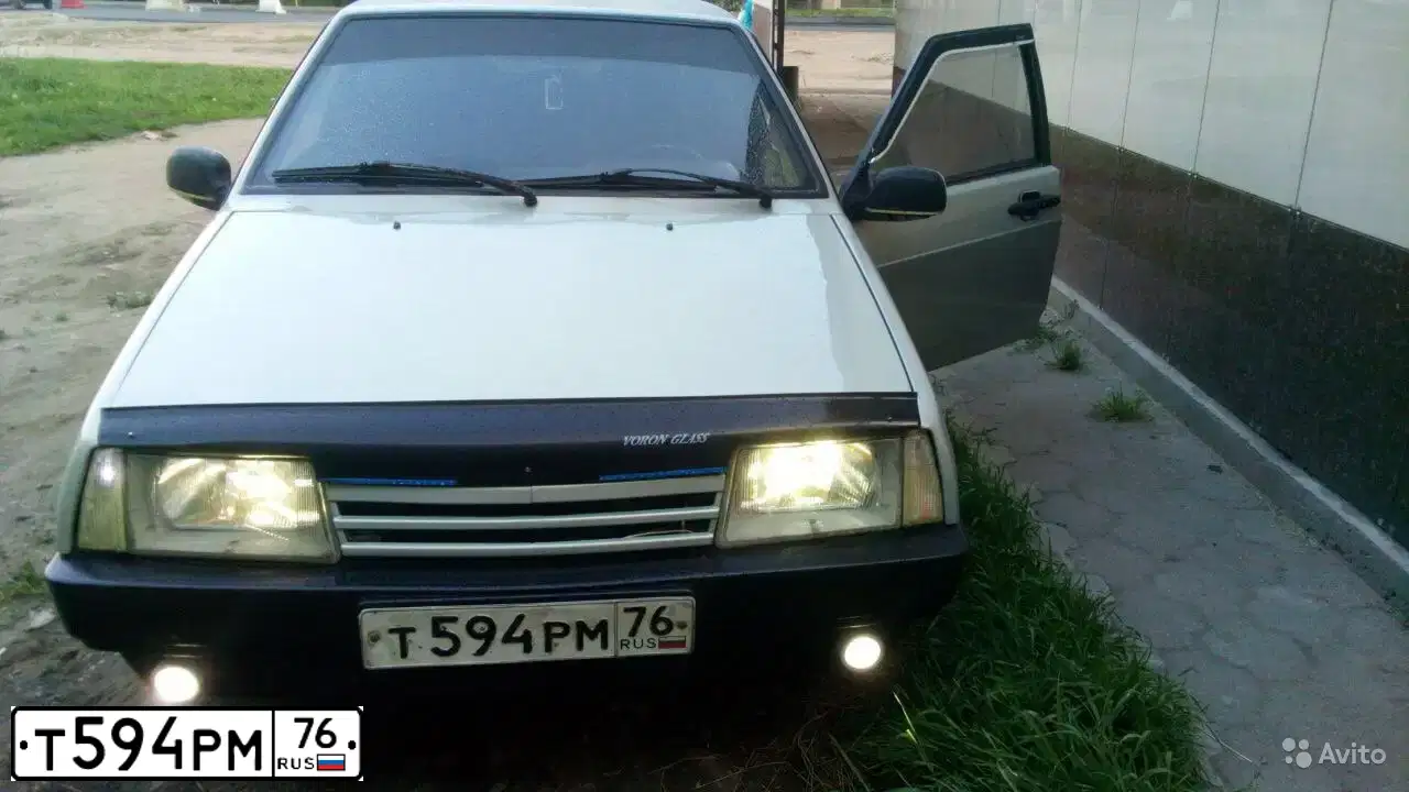 Фото автомобиля LADA 2109 SAMARA, 2002 — госномер Т594РМ76. Цвет: Серо-желто-зеленый