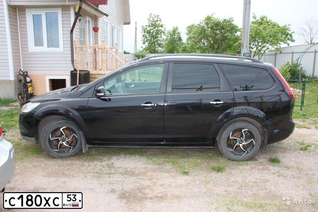 Фото автомобиля FORD FOCUS, 2008 — госномер С180ХС53. Цвет: ЧЕРНЫЙ