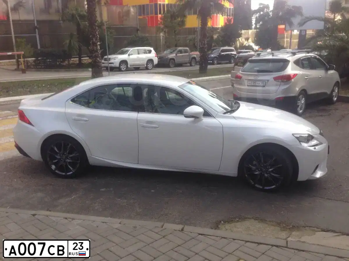 Фото автомобиля LEXUS IS, 2014 — госномер А007СВ23. Цвет: Белый