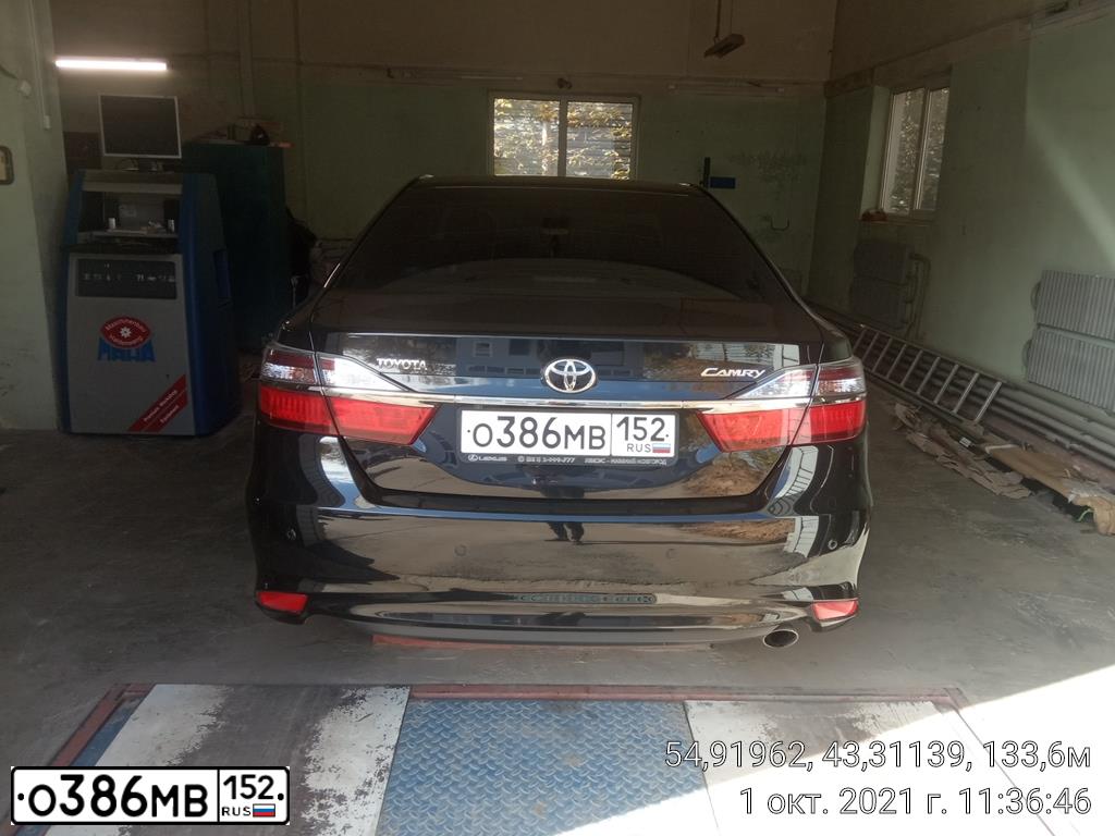 Фото автомобиля TOYOTA CAMRY, 2016 — госномер А380ТА252
