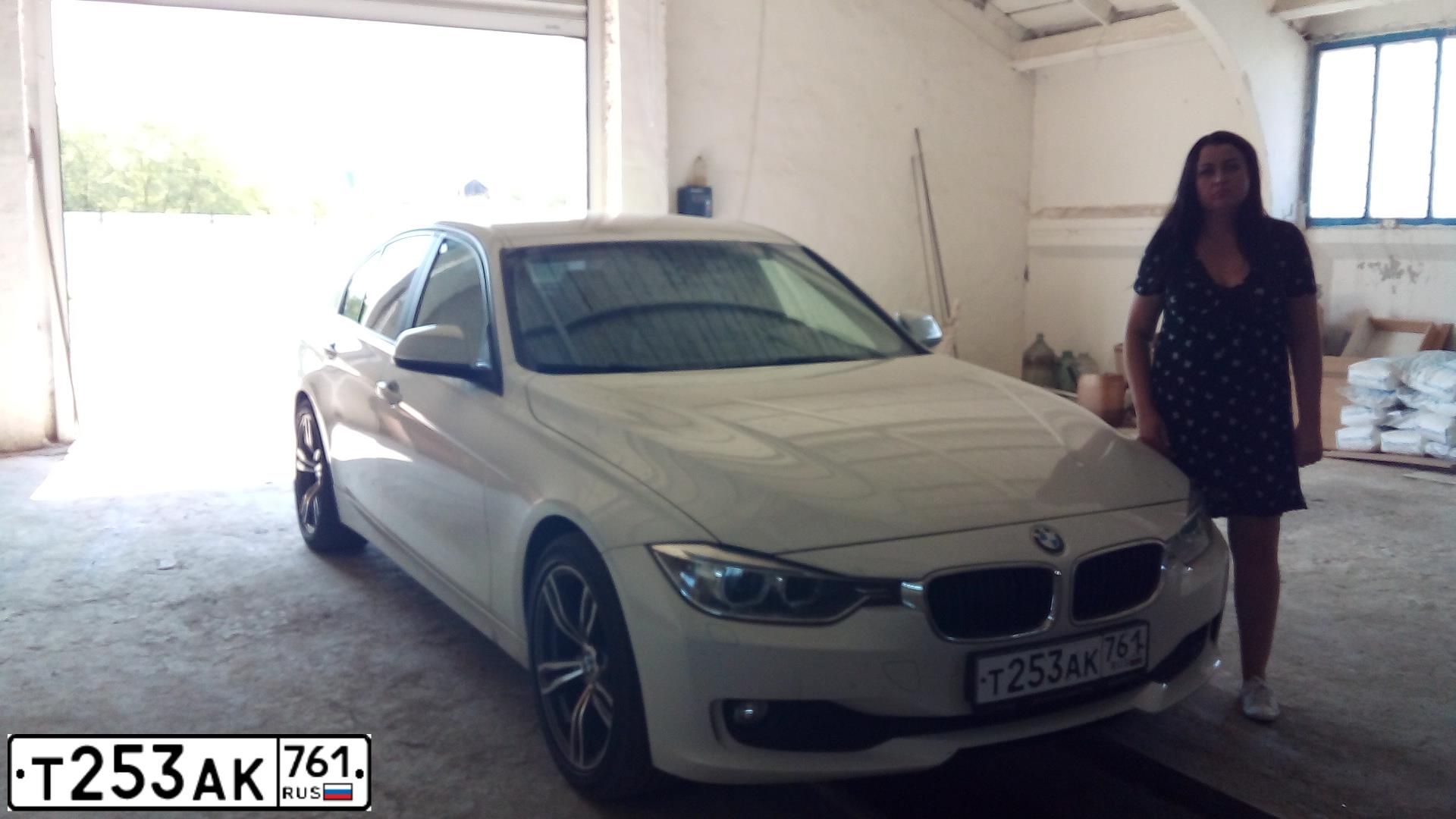 Фото автомобиля BMW W SERIE 3, 2013 — госномер Т253АК761. Цвет: Белый