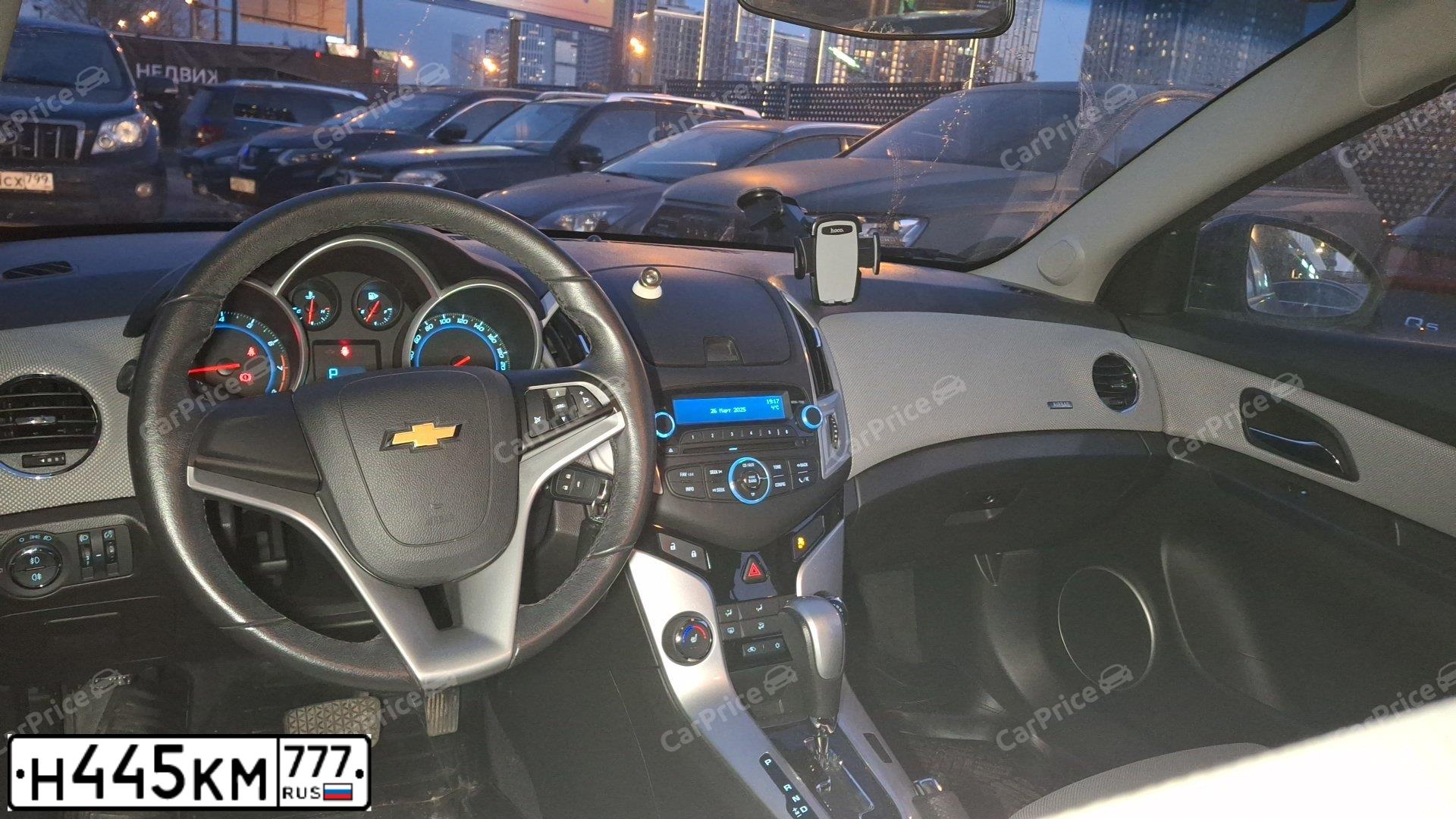 Фото автомобиля CHEVROLET CRUZE, 2013 — госномер Н445КМ777. Цвет: ЧЕРНЫЙ