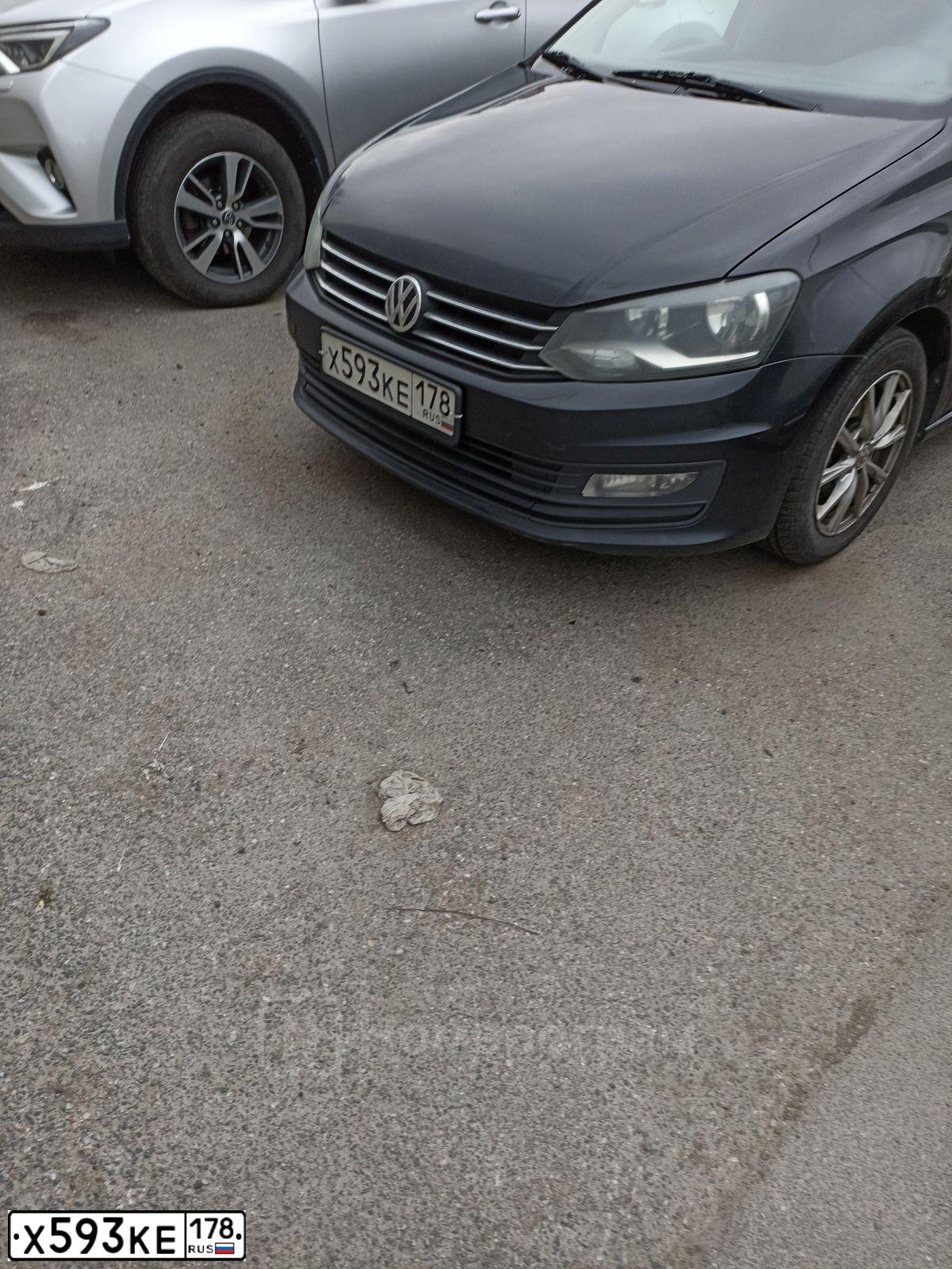 Фото автомобиля VOLKSWAGEN POLO, 2017 — госномер Х593КЕ178. Цвет: ЧЕРНЫЙ
