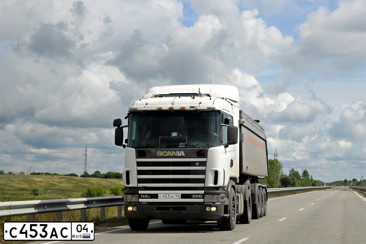 Фото автомобиля SCANIA 114, 2000 — госномер А575МТ142. Цвет: Белый