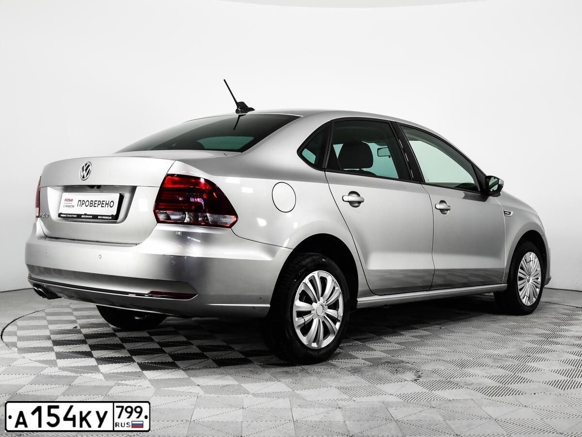 Фото автомобиля VOLKSWAGEN POLO, 2018 — госномер Н829ТЕ198. Цвет: Серебристый