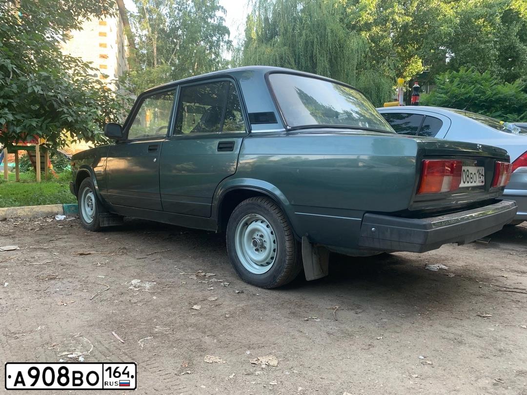 Фото автомобиля LADA 210540 LADA 2105, 2010 — госномер Х871РТ136. Цвет: СЕРО-СИНЕ ЗЕЛЕНЫЙ