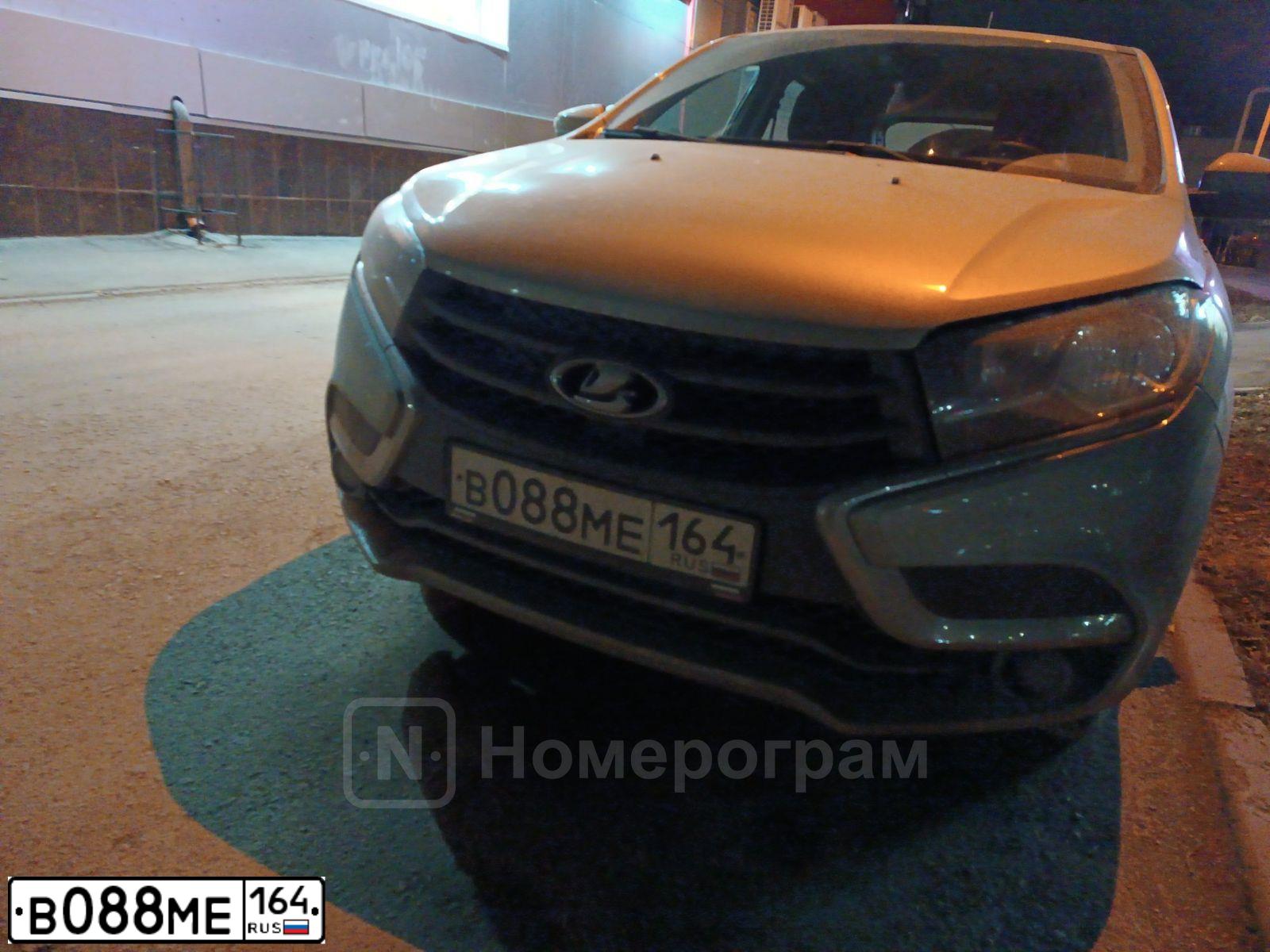 Фото автомобиля LADA XRAY, 2019 — госномер В088МЕ164. Цвет: СЕРО-БЕЖЕВЫЙ