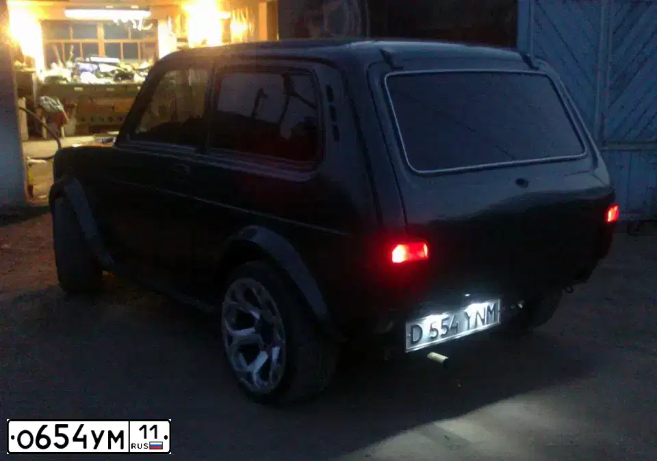 Фото автомобиля HYUNDAI IX35, 2014 — госномер О654УМ11. Цвет: КОРИЧНЕВЫЙ