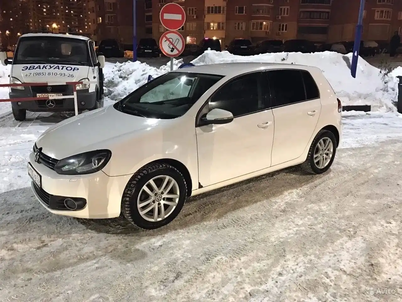 Фото автомобиля FORD FOCUS, 2012 — госномер О939ЕУ977. Цвет: Белый