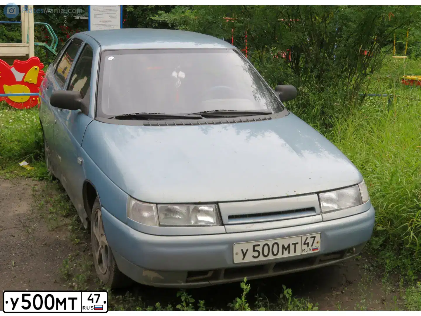 Фото автомобиля LADA 2112 LADA, 2002 — госномер У500МТ47. Цвет: ЗОЛОТИСТО-СЕРЫЙ