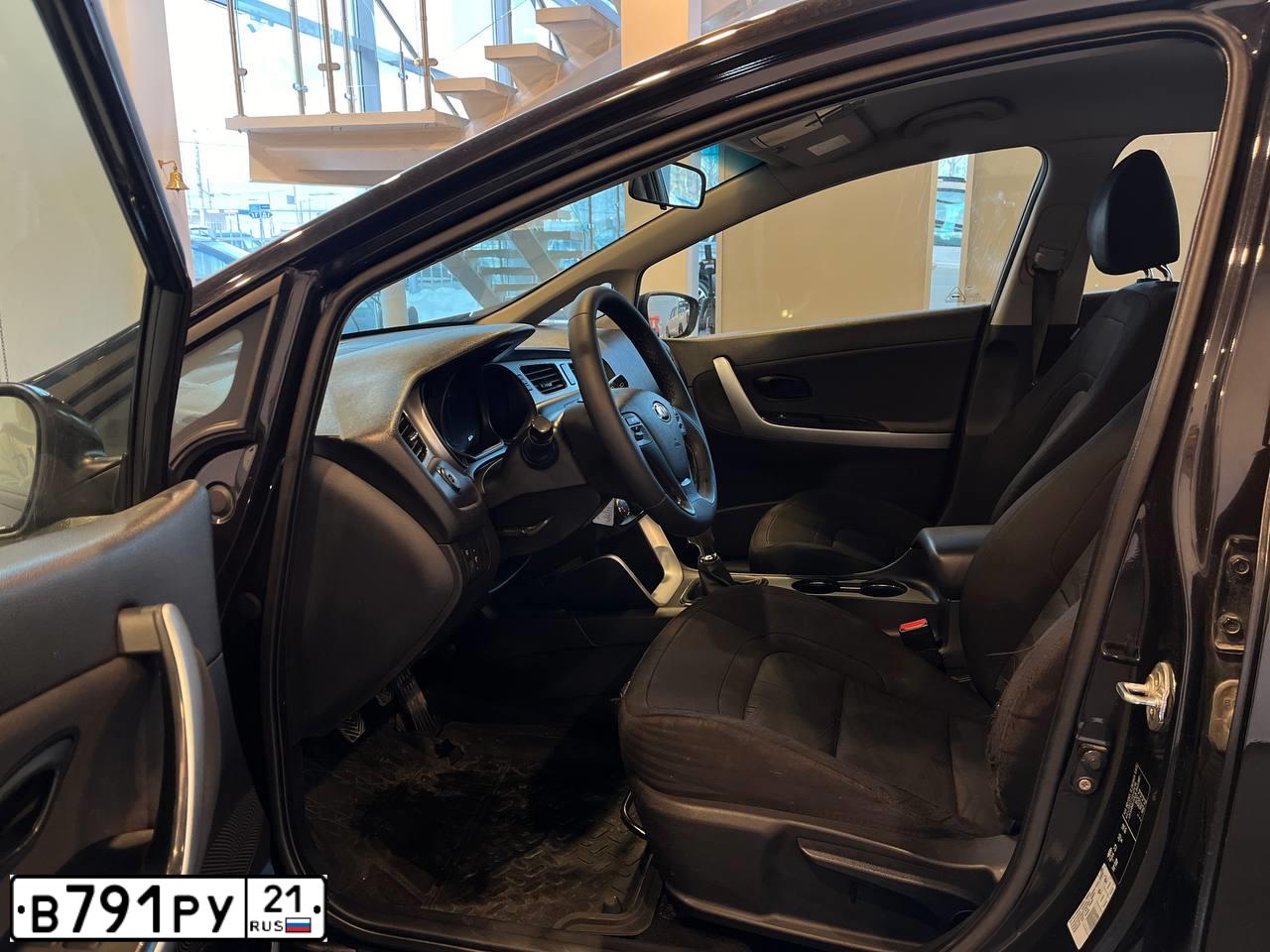 Фото автомобиля KIA CEE'D, 2012 — госномер В791РУ21