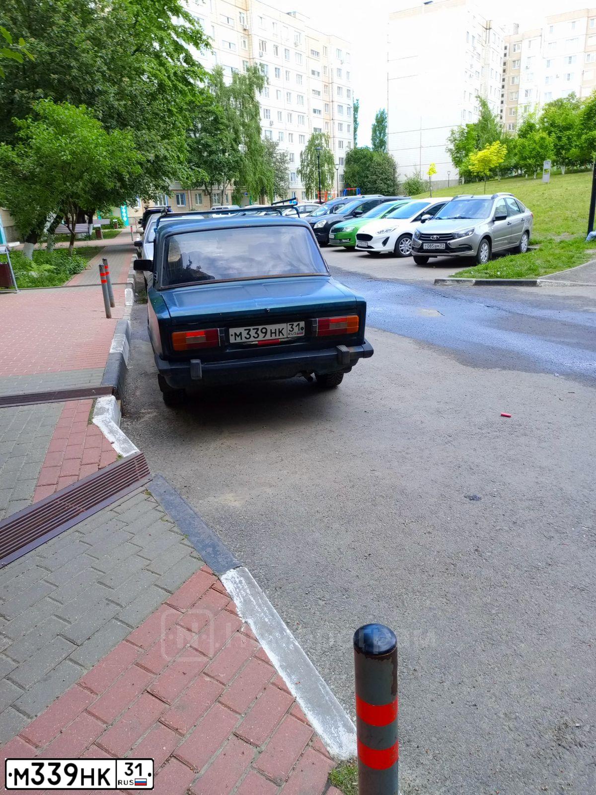 Фото автомобиля LADA 2106, 2004 — госномер Е119КЕ10. Цвет: Темно-зеленый