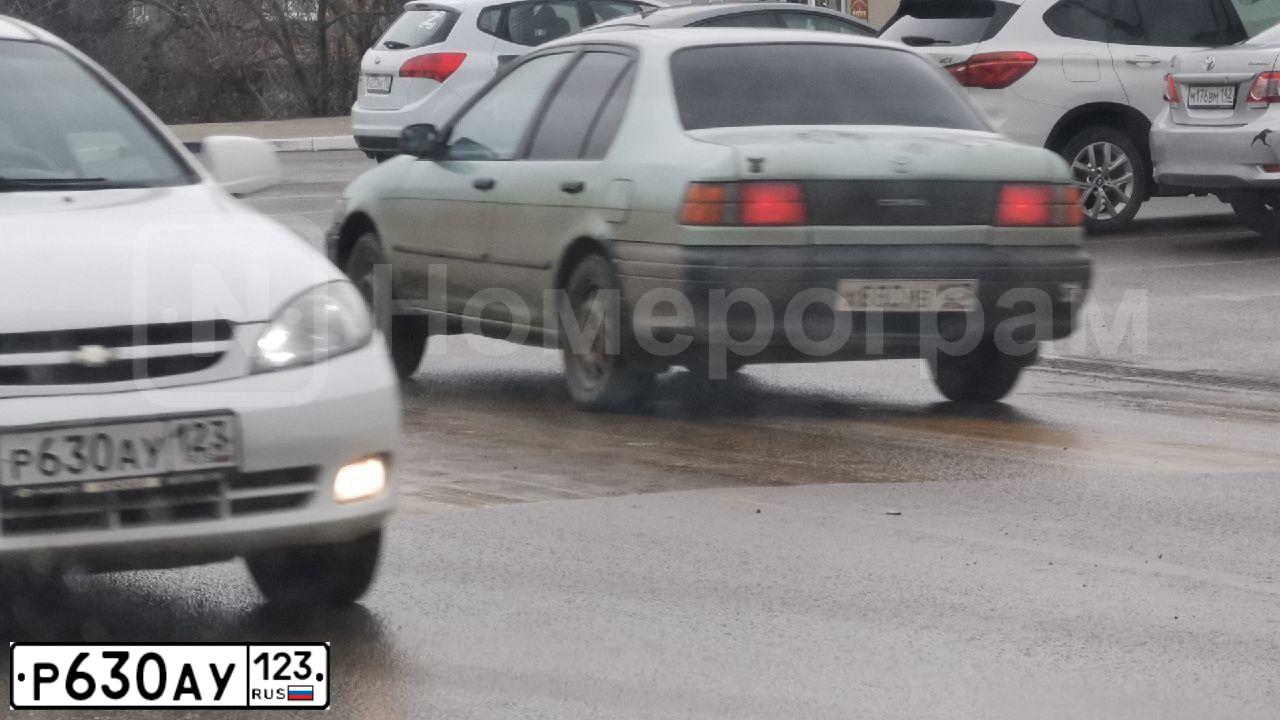 Фото автомобиля CHEVROLET LACETTI, 2011 — госномер Р630АУ123. Цвет: Белый