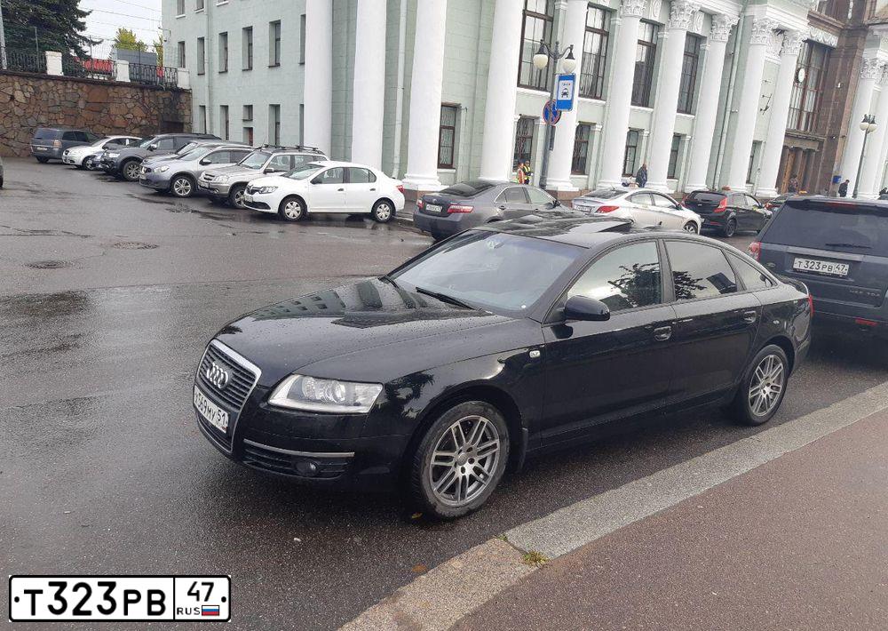 Фото автомобиля LANDROVER FREELANDER, 2010 — госномер Т323РВ47. Цвет: СЕРЫЙ ТЕМНЫЙ