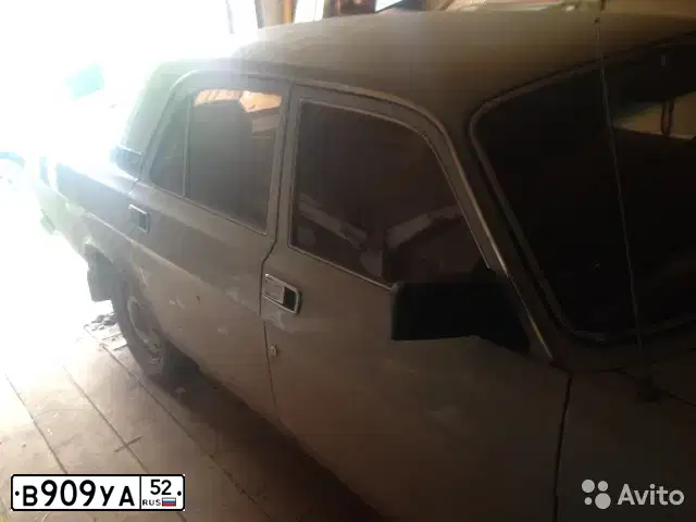 Фото автомобиля ГАЗ 31029, 1997 — госномер В909УА52. Цвет: СВЕТЛО-СЕРЫЙ