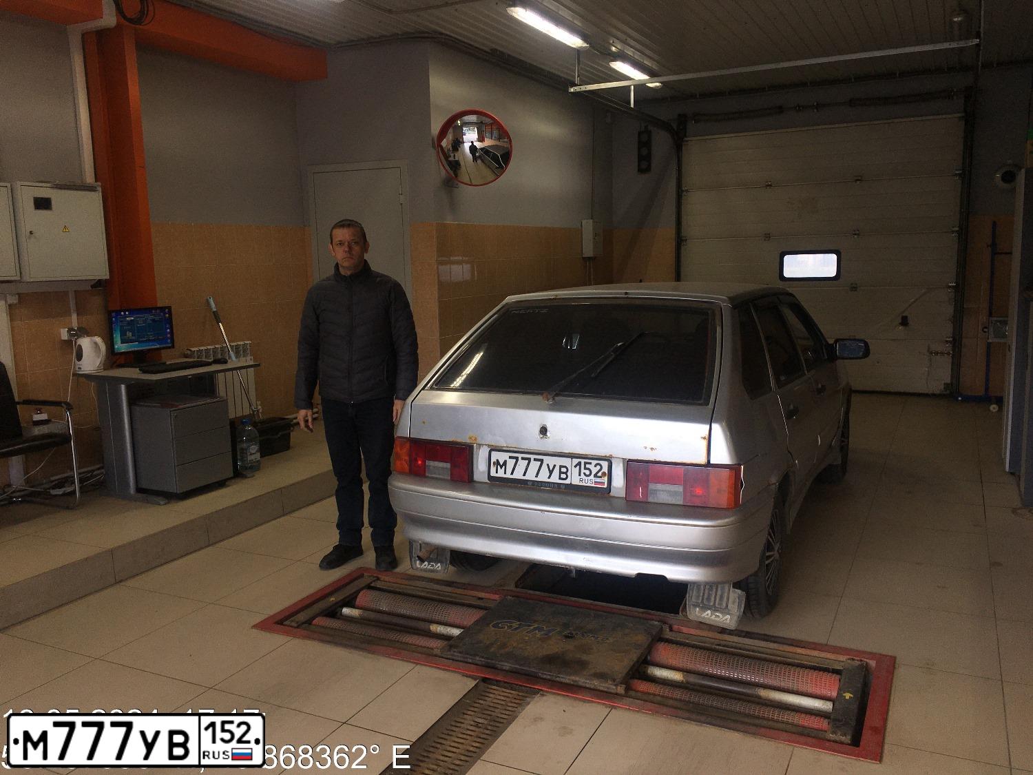 Фото автомобиля NISSAN PRIMERA, 2003 — госномер М777УВ152. Цвет: ЧЕРНЫЙ