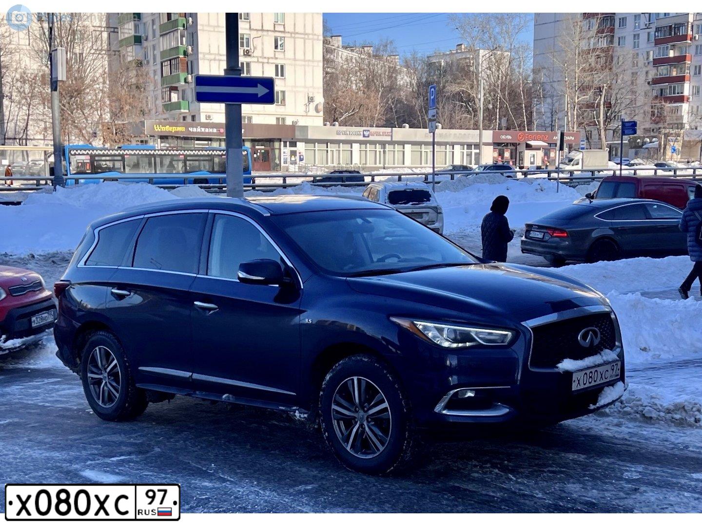 Фото автомобиля MERCEDES E-KLASSE, 2000 — госномер Х080ХС97. Цвет: ЧЕРНЫЙ