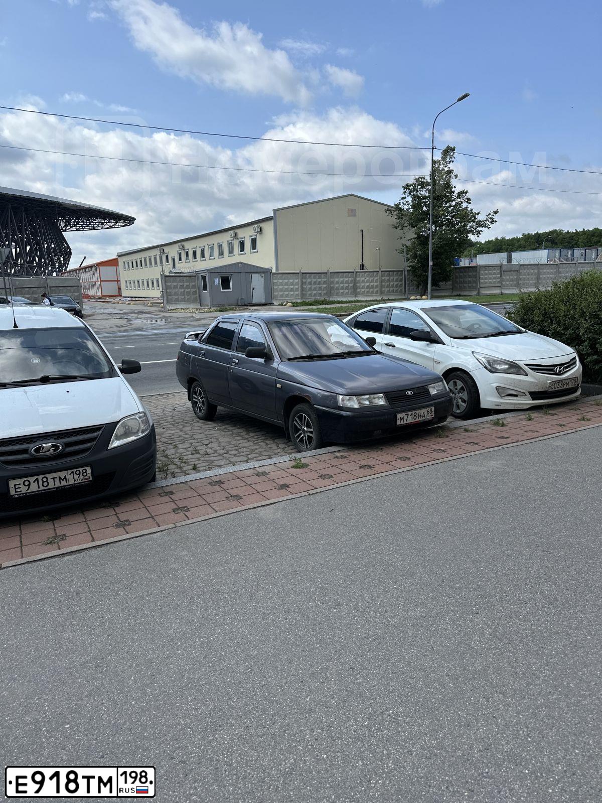 Фото автомобиля LADA LARGUS FURGON, 2020 — госномер Е918ТМ198. Цвет: Белый
