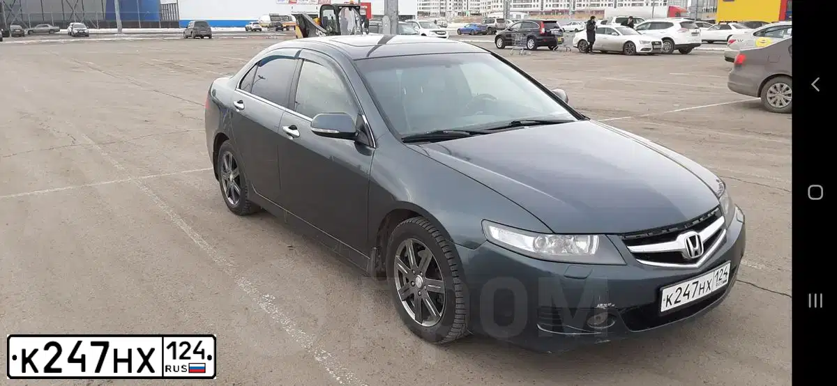 Фото автомобиля HONDA ACCORD, 2006 — госномер К247НХ124. Цвет: ТЕМНО-СЕРЫЙ