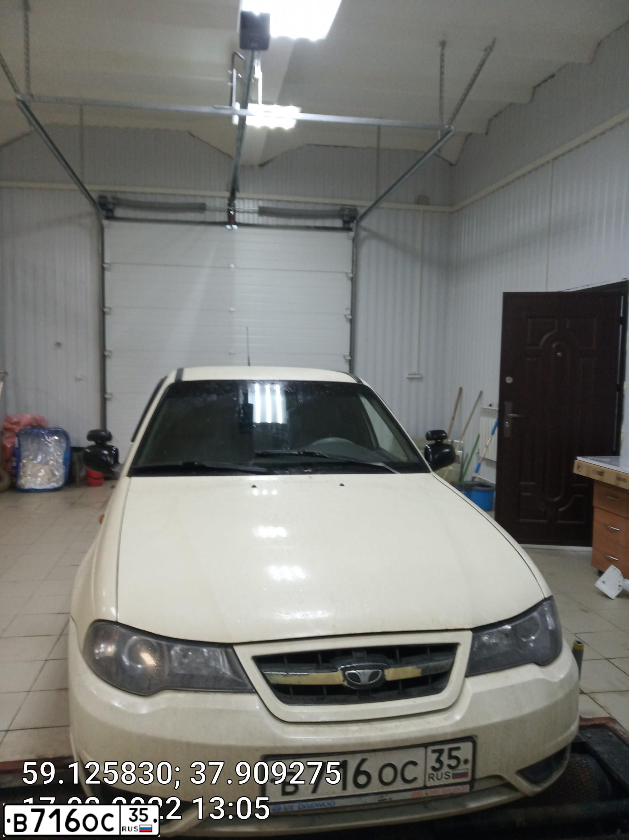 Фото автомобиля DAEWOO NEXIA, 2011 — госномер В716ОС35. Цвет: ТОПЛЕНОЕ МОЛОКО