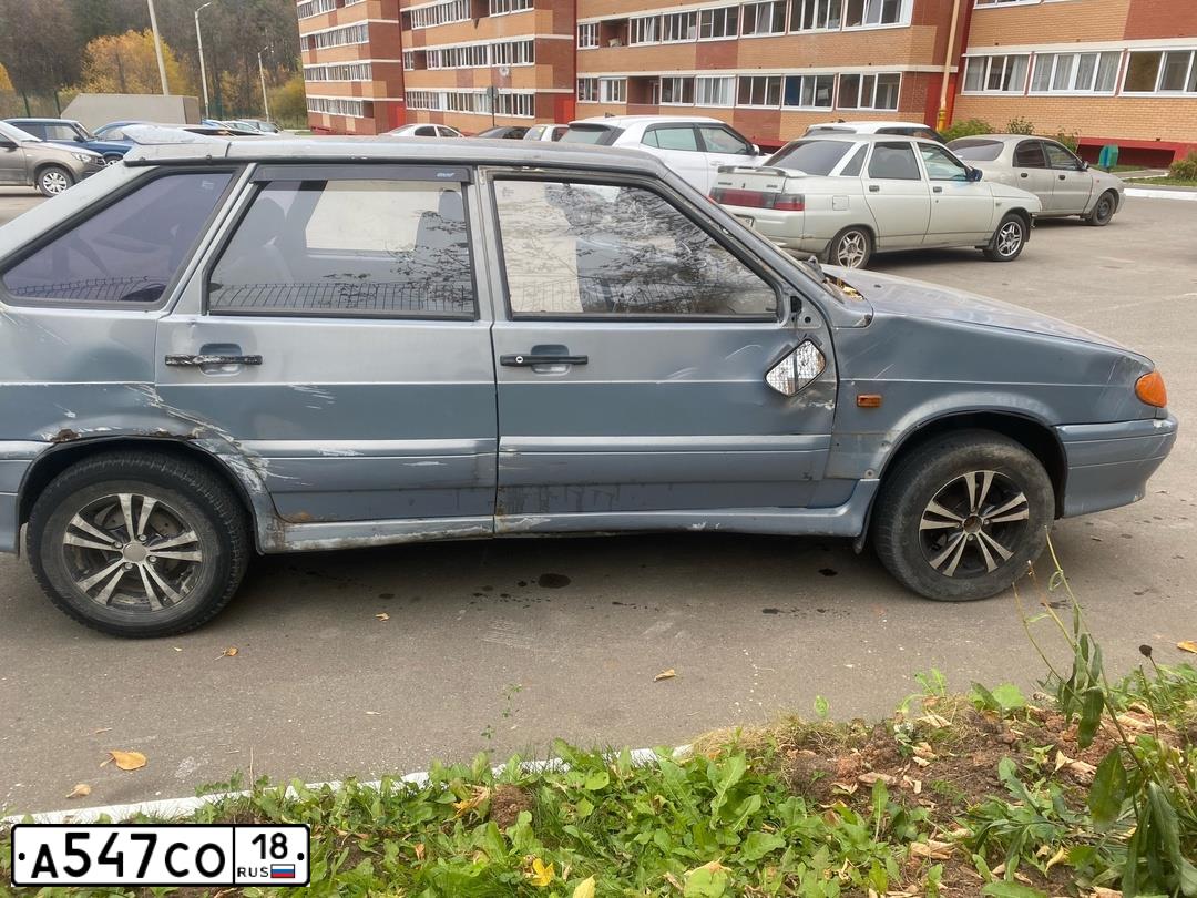 Фото автомобиля LADA 2114 SAMARA, 2002 — госномер А547СО18. Цвет: ЗОЛОТИСТО-СЕРЫЙ