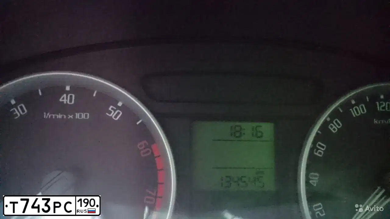 Фото автомобиля SKODA FABIA, 2007 — госномер Т743РС190. Цвет: СИНИЙ ТЕМНЫЙ