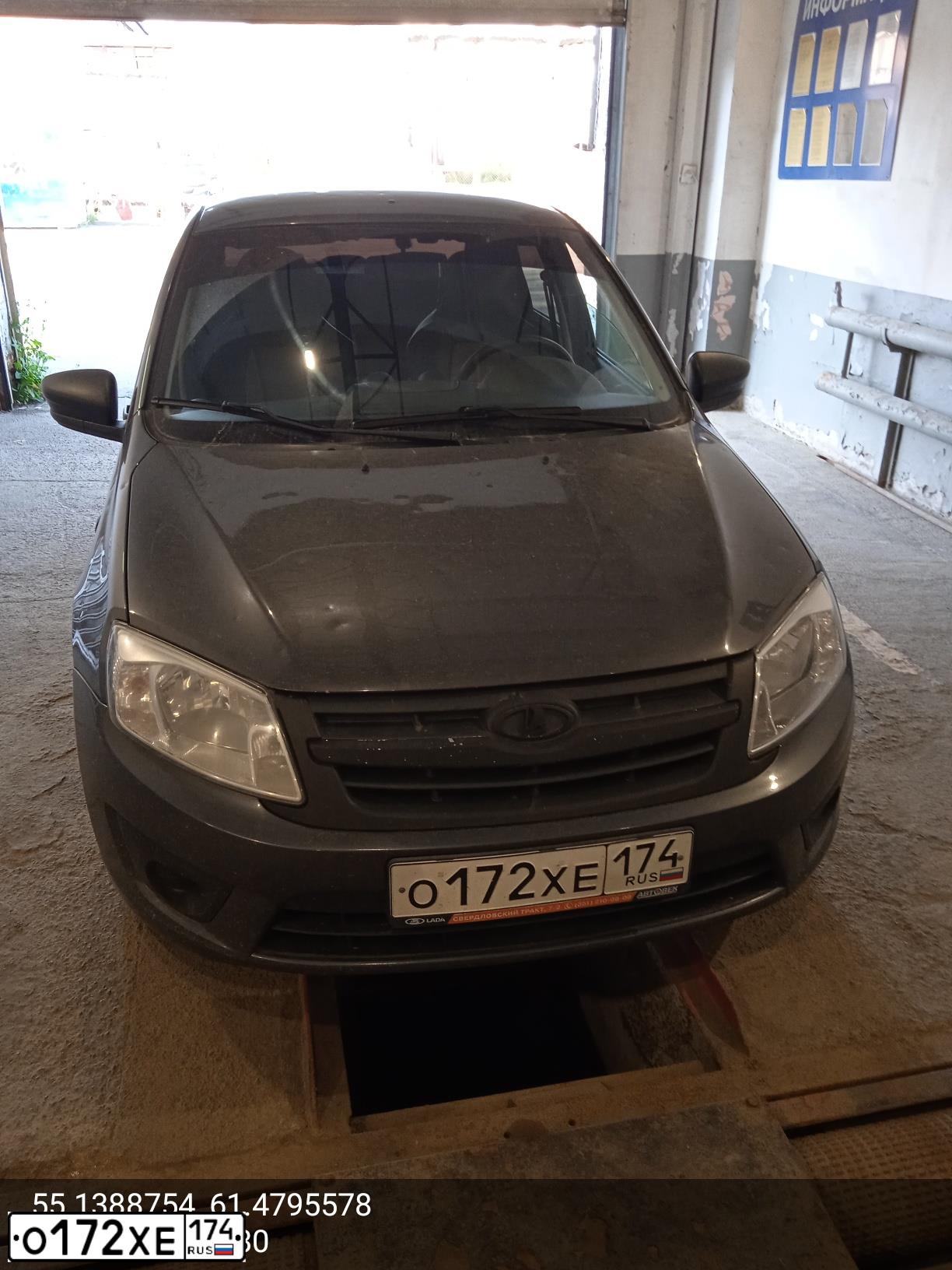 Фото автомобиля LADA 2190 GRANTA, 2017 — госномер Р599НА196. Цвет: ТЕМНО СЕРЫЙ